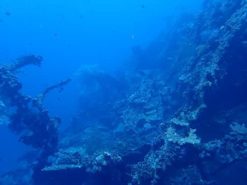 バリ島トランベンの沈船の海景４