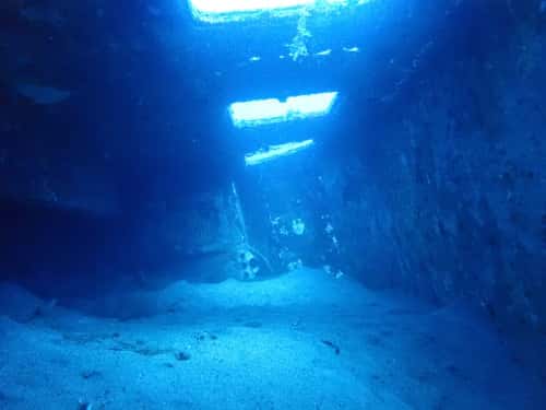 バリ島ダイビングで観られるアメッドの沈船