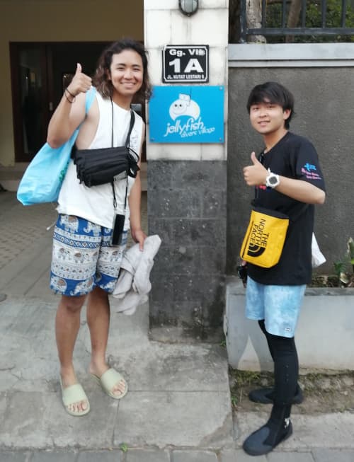 バリ島ダイビングサービスにインターンシップにやってきた学生2名