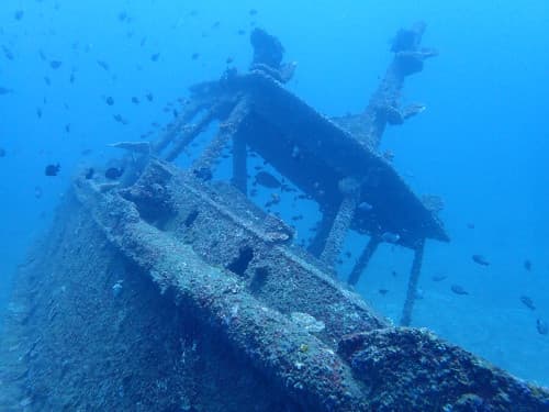 バリ島パダンバイの沈船