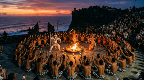 バリ島のウルワツ寺院のケチャダンスのイメージ画像